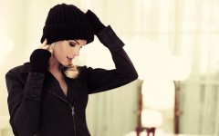Desktop wallpaper. Ana Hickmann
