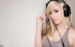 Desktop wallpaper. Lindsay Elyse
