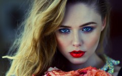 Desktop wallpaper. Kristina Bazan