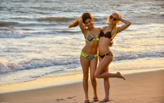 Desktop wallpaper. Alex C & Nina G