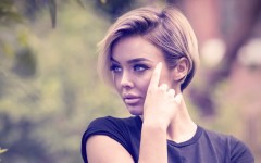 Desktop wallpaper. Rosie Robinson