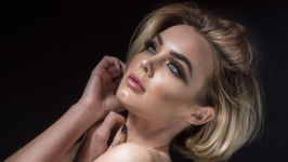 Desktop wallpaper. Rosie Robinson