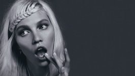 Desktop wallpaper. Aline Veber