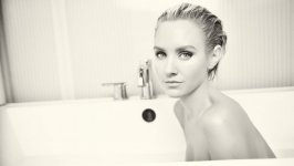 Desktop wallpaper. Nicky Whelan