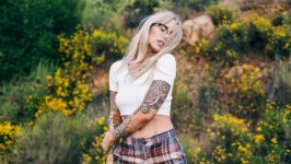 Desktop wallpaper. Alysha Nett