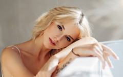 Desktop wallpaper. Angelina Aisman