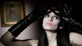 Desktop wallpaper. Carmen B