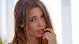 Desktop wallpaper. Mila Azul