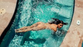 Desktop wallpaper. Candice Luca
