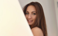Desktop wallpaper. Michaela Isizzu