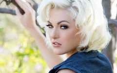 Desktop wallpaper. Jenna Ivory
