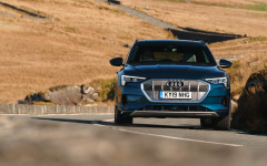Desktop wallpaper. Audi e-tron SUV UK Version 2019. ID:114255