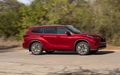 Desktop wallpaper. Toyota Highlander Hybrid Platinum 2020. ID:124541
