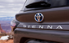 Desktop wallpaper. Toyota Sienna Platinum 2021. ID:129724