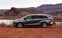 Desktop wallpaper. Toyota Sienna Platinum 2021. ID:129725