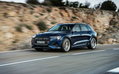Desktop wallpaper. Audi e-tron S 2021. ID:130900