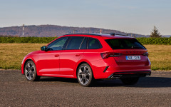 Desktop wallpaper. Skoda Octavia vRS Combi 2021. ID:135403