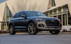 Desktop wallpaper. Audi Q5 55 TFSI e quattro USA Version 2021. ID:135771