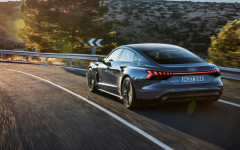 Desktop wallpaper. Audi e-tron GT quattro 2022. ID:137109
