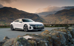 Desktop wallpaper. Audi e-tron GT quattro UK Version 2021. ID:140125