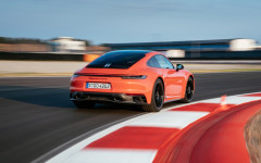 Desktop wallpaper. Porsche 911 Carrera 4 GTS 2022. ID:142945