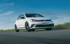 Desktop wallpaper. Volkswagen Golf VII GTI 3-door Clubsport S UK Version 2017. ID:143394